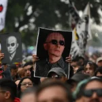 Despedida multitudinaria al Indio Solari: más de 70 cuadras de fila en Avellaneda